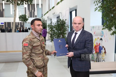 Vətən müharibəsi əlillərinə növbəti avtomobillər təqdim olunub