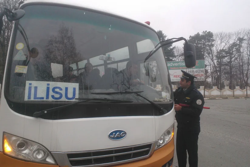 Nəqliyyat Nazirliyi Qaxda reyd keçirib, 50-dən çox sürücü cərimələnib - FOTO - VİDEO