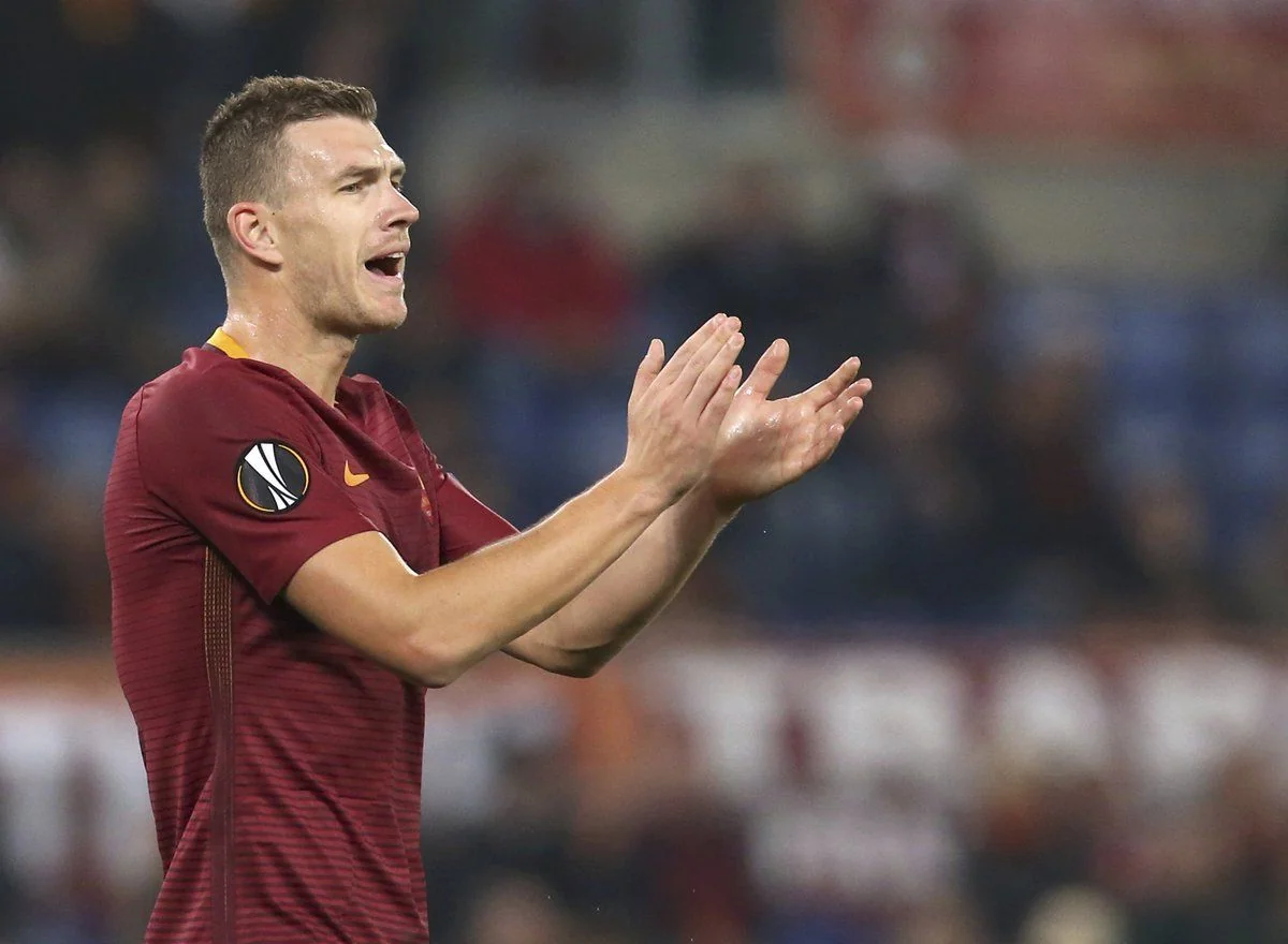 Roma Cekoya daha çox maaşlı yeni müqavilə təklif edib