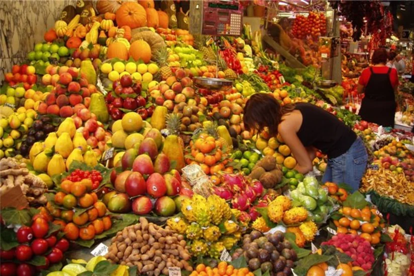 Azərbaycanda kənd təsərrüfatı istehsalı 2,4% artıb
