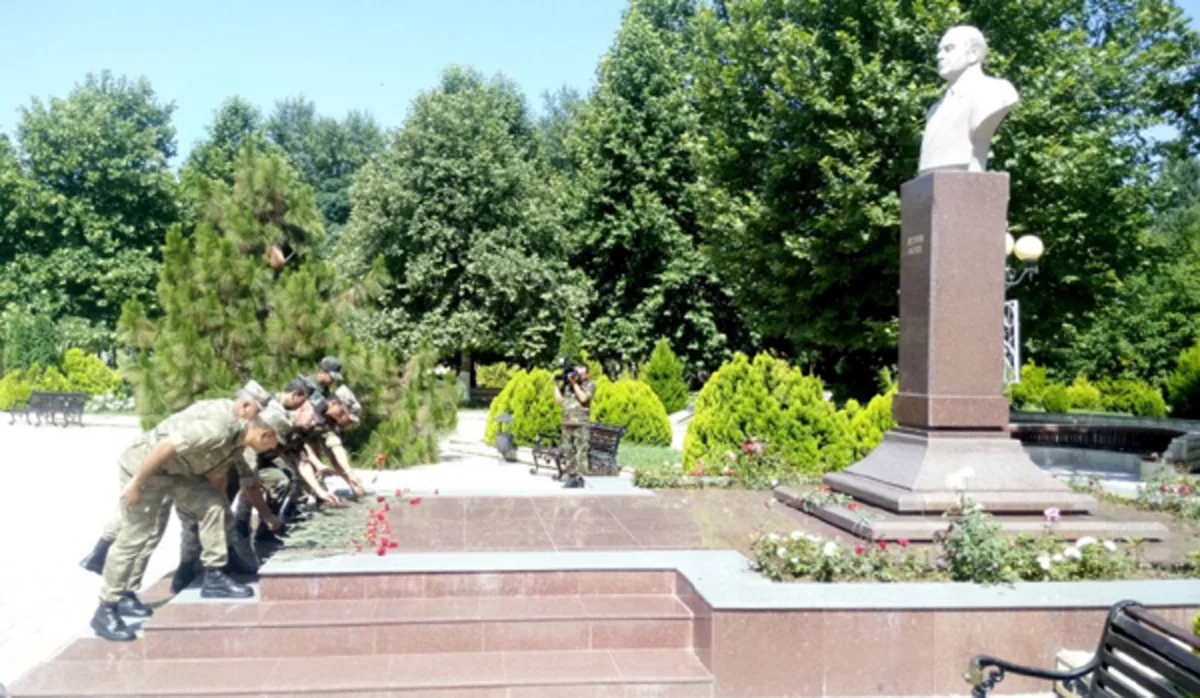 26 iyun - Silahlı Qüvvələr günü münasibətilə silsilə tədbirlər keçirilir - FOTO
