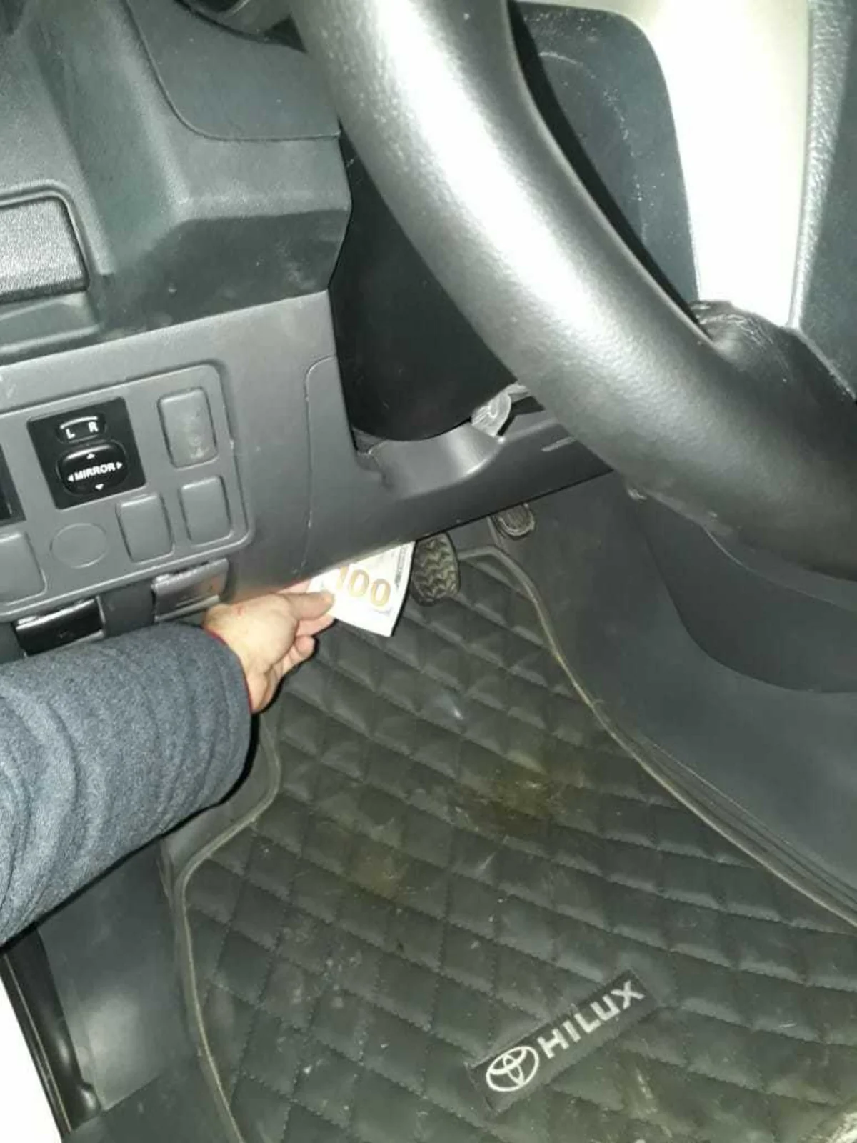 Azərbaycandan xarici valyutanın qanunsuz yolla çıxarılmasının qarşısı alınıb