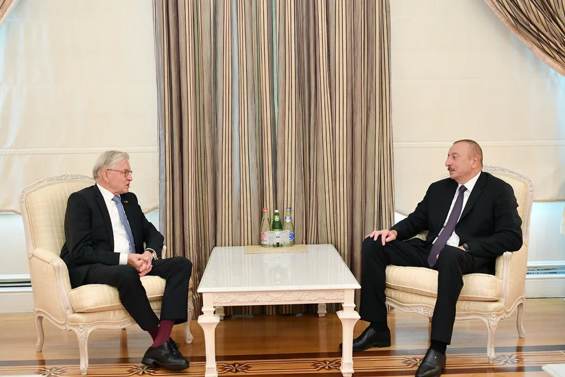 President Ilham Aliyev received chairman of Dutch-Azerbaijan Friendship Group