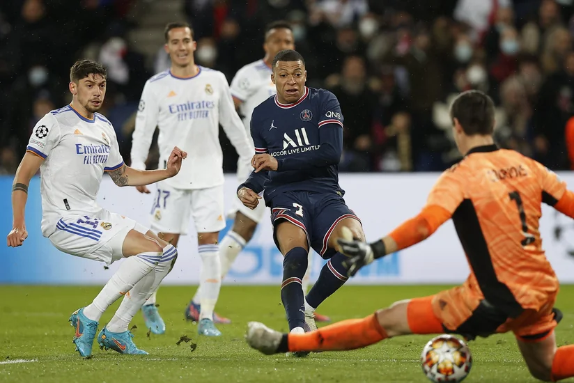 Çempionlar Liqası: Mançesterdə formal oyun, PSJ Real Madridlə qarşılaşacaq
