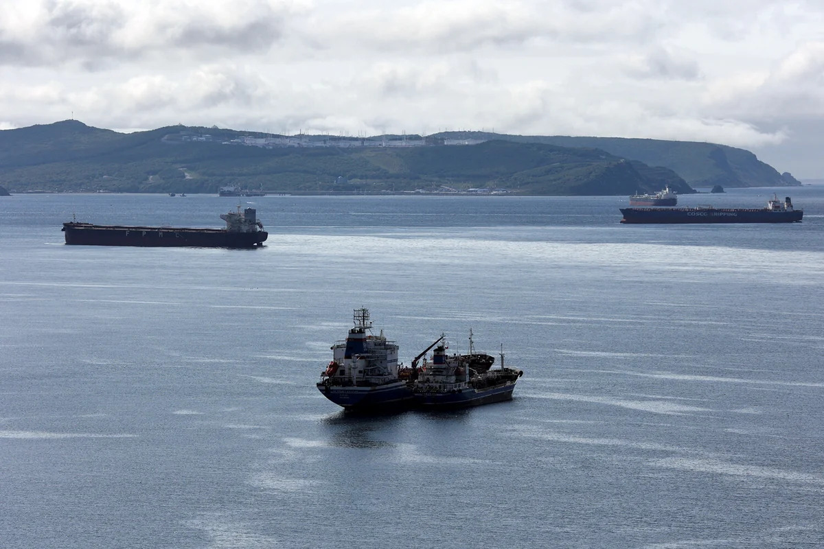 Russian crude oil piles up near Chinese coast after US sanctions