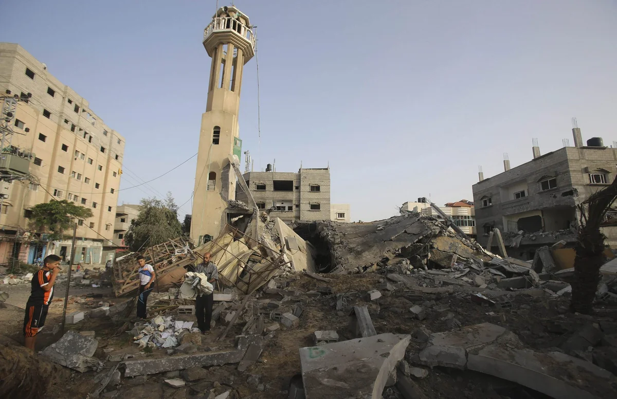 Britaniya Qəzza sakinlərinə yardımı üç dəfə artırıb