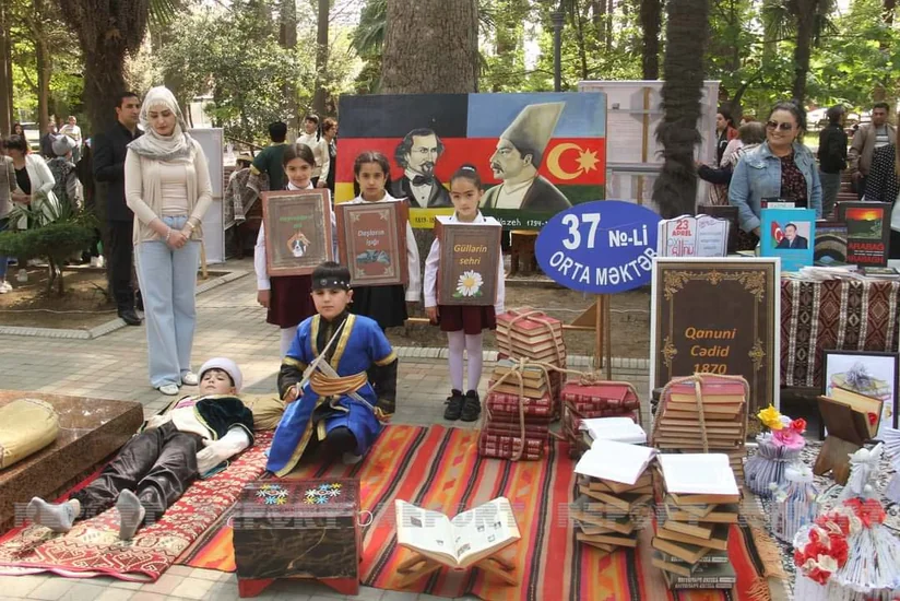 Gəncədə “23 Aprel – Ümumdünya kitab və müəlliflik hüququ günü” qeyd olunub