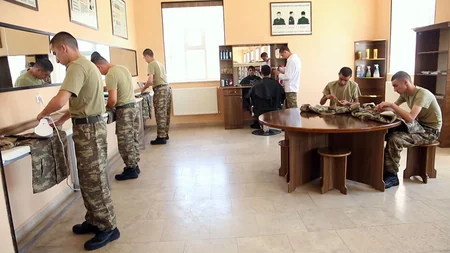 MN Əlahiddə Ümumqoşun Orduda gənc əsgərlərin hazırlıq prosesinin detallarını açıqlayıb