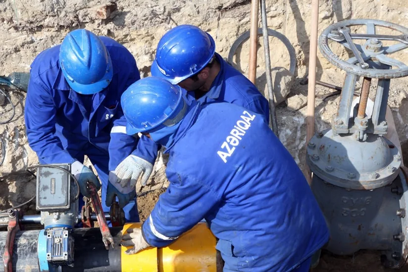 Binəqədi və Şəmkirdə qaz xətlərinin təchizat mənbəyinə birləşdirilməsinə başlanılır