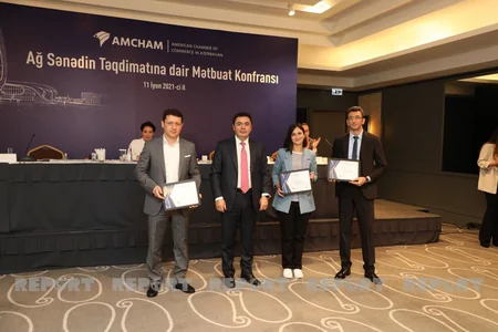 “AmCham”: “Elektron imza” ilə bağlı vəziyyət rəqəmsal bankçılığa mane olur