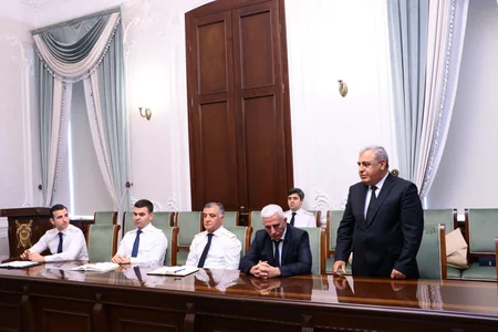 Azərbaycanda iki prokuror vəzifəsindən azad olunub
