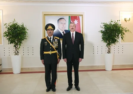Azadlıq meydanında hərbi parad keçirilib - YENİLƏNİB-2