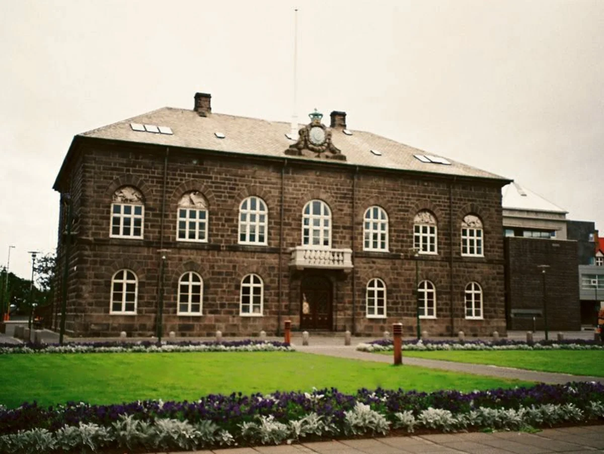 Voting started in Iceland in early parliamentary election
