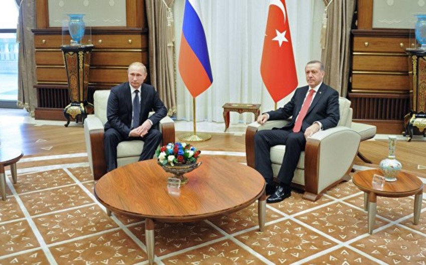 Rusiya prezidenti: Dövlət çevrilişinə cəhddən sonra Ərdoğana ilk zəng edənlərdən biri mən olmuşam