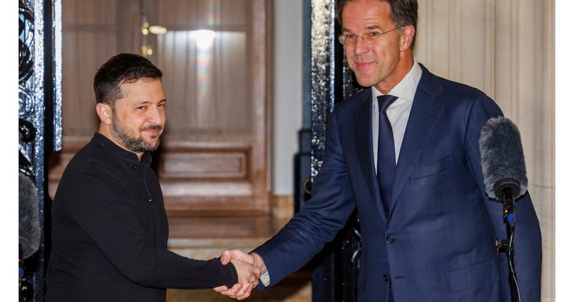 Zelenski Rutte ilə söhbətinin təfərrüatlarını açıqlayıb