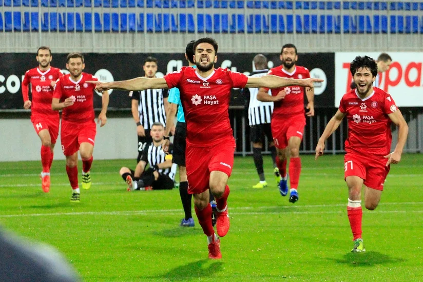 Azərbaycan millisinin futbolçusu bir aylıq sıradan çıxıb