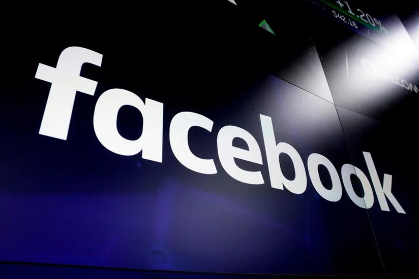 В работе Facebook произошел сбой