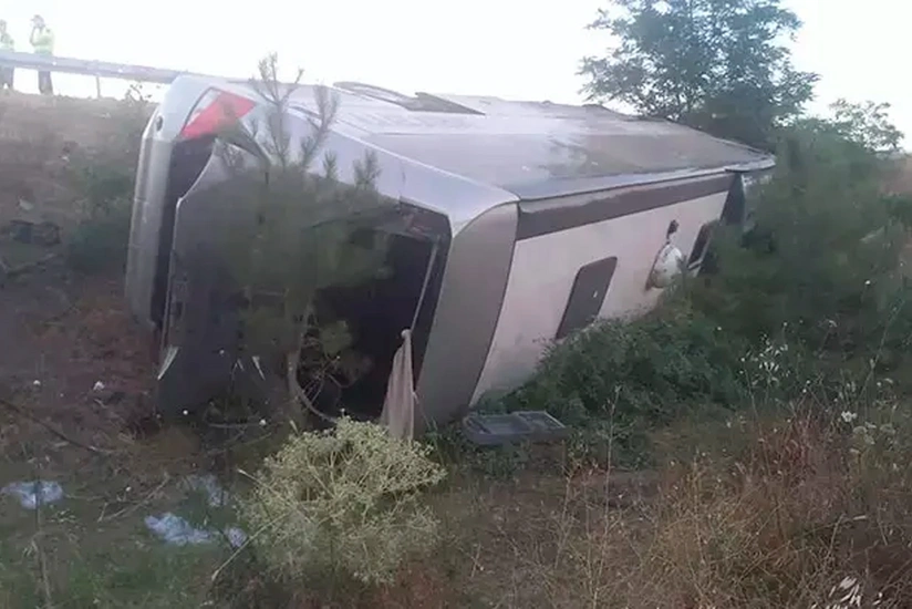 Türkiyədə sərnişin avtobusunun aşması nəticəsində 27 nəfər yaralanıb