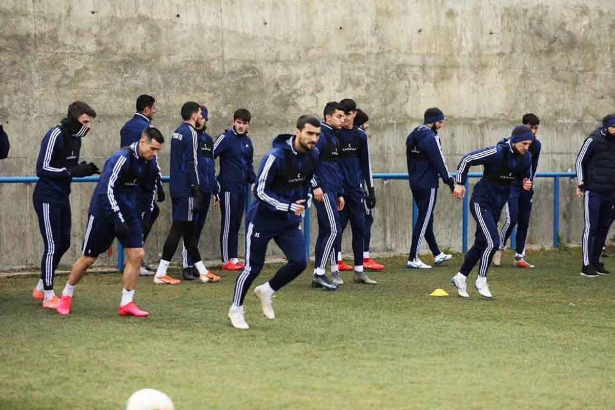 Qarabağ məşqləri dayandırdı