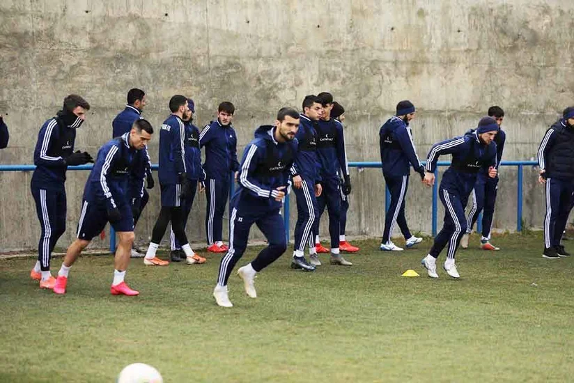 Qarabağ məşqləri dayandırdı