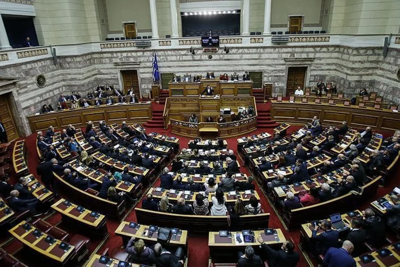 Yunanıstan parlamenti ölkə prezidentini yenə seçə bilməyib
