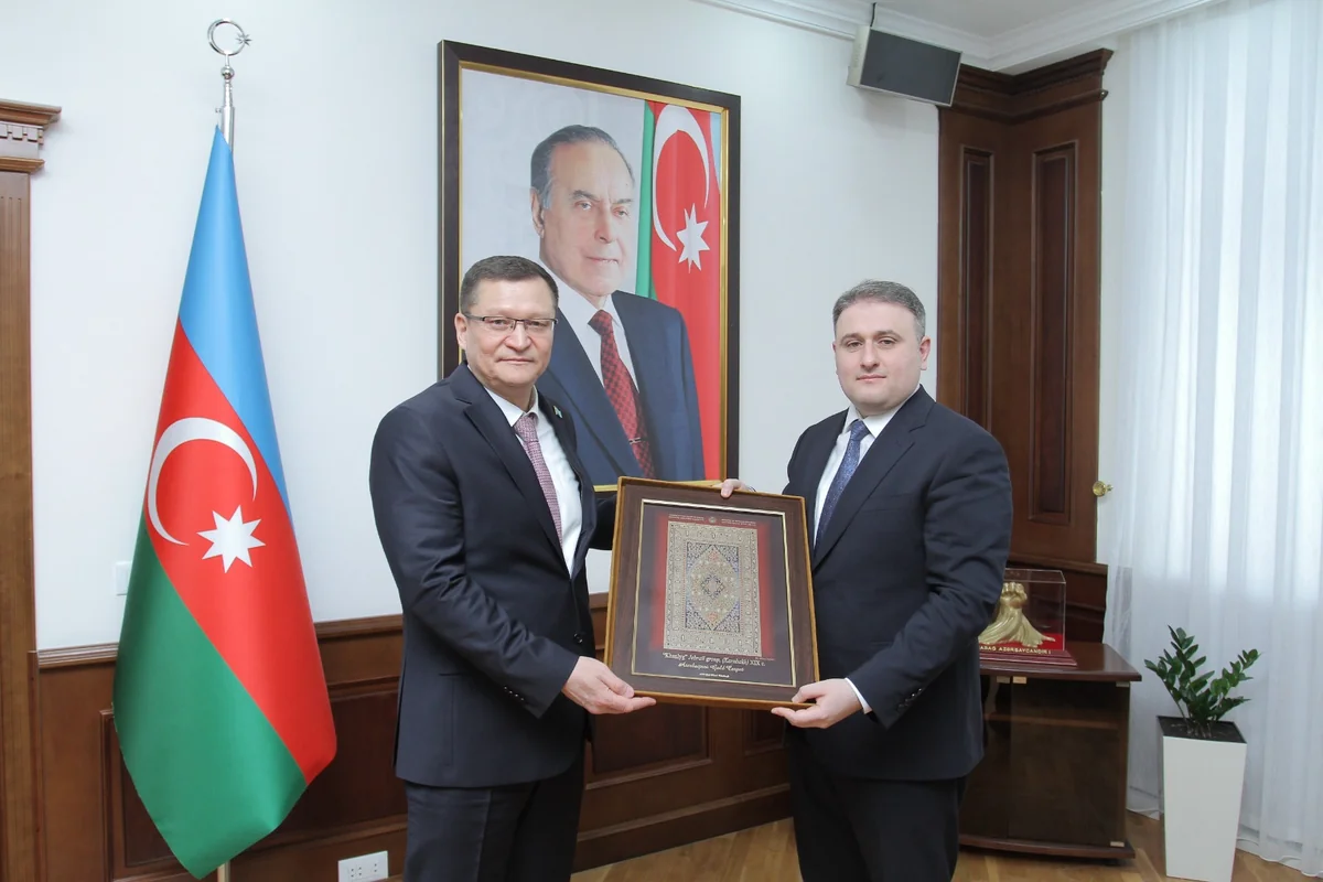 Azerbaijan, Kazakhstan mull prospects for cooperation in defense industry
