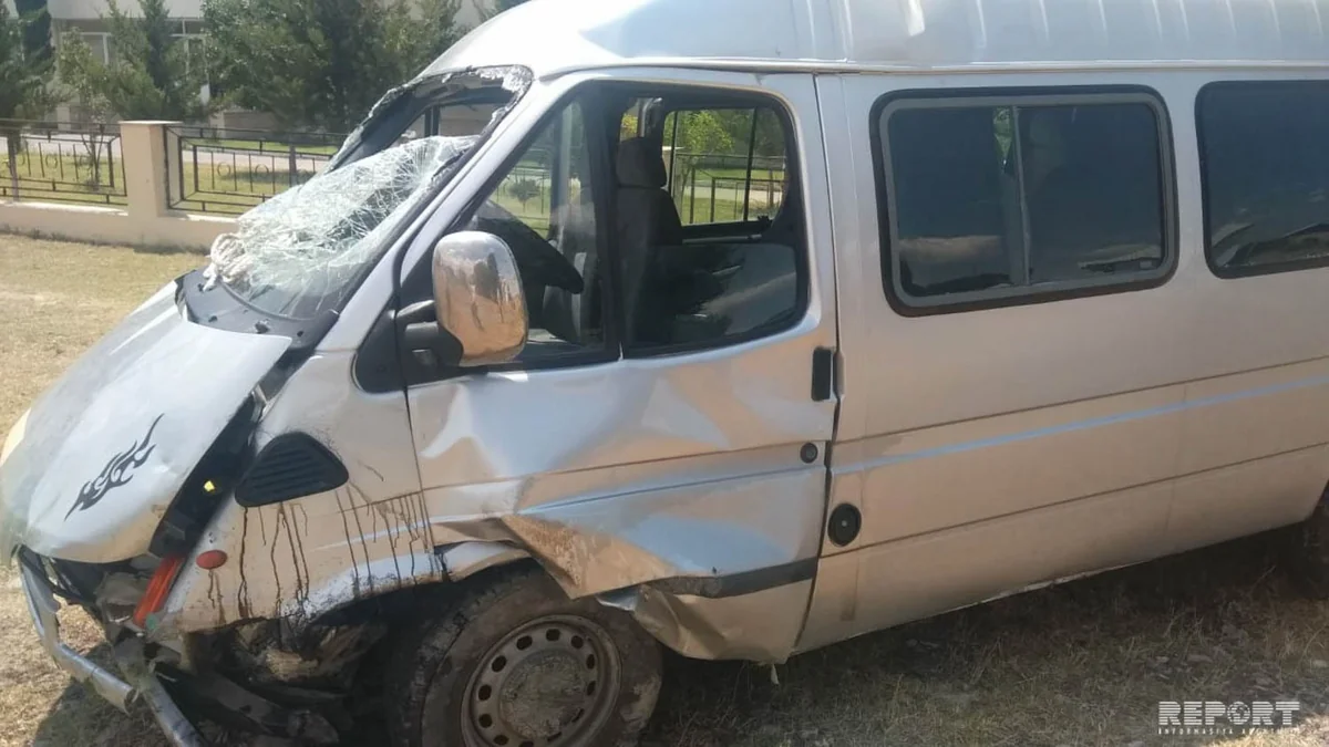 Şəkidə mikroavtobus aşıb, xəsarət alanlar var - FOTO - YENİLƏNİB