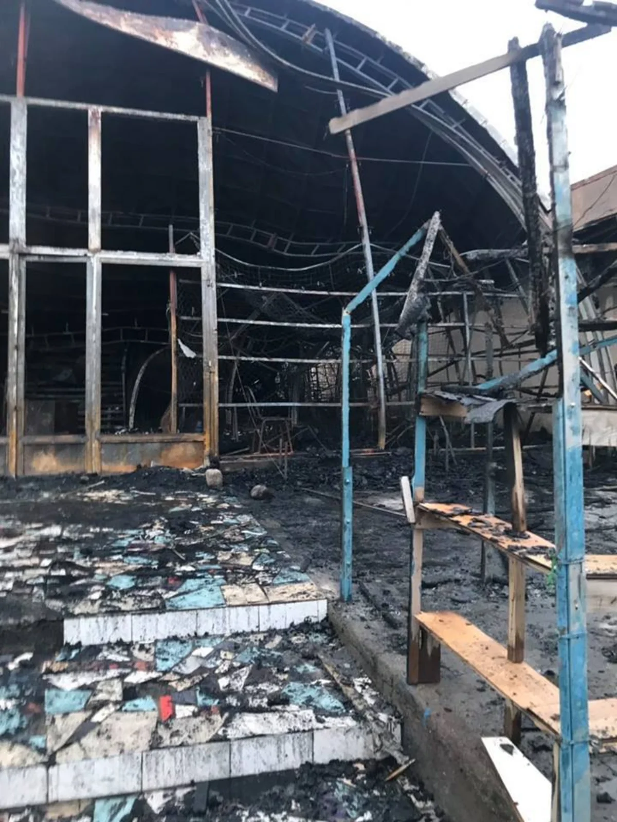 Gürcüstanda bazarda güclü yanğın olub
