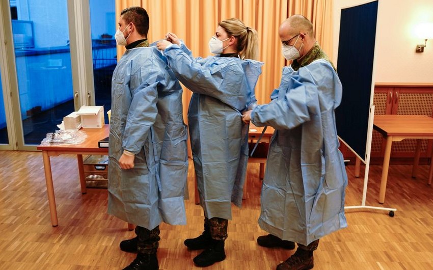 Almaniyada klinikalara kömək üçün 12 min hərbçi səfərbər ediləcək