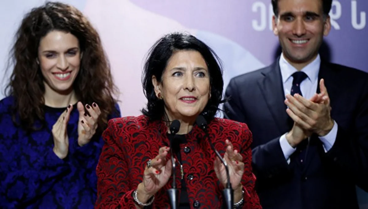 Gürcüstan Prezidenti: “Kvemo Kartlidə gürcüdilli uşaq bağçaları açılmalıdır”