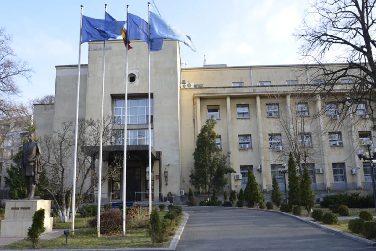 Rumıniya rusiyalı diplomatı “persona non-grata” elan edib