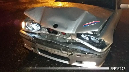 Bakıda BMW markalı avtomobillər toqquşdu