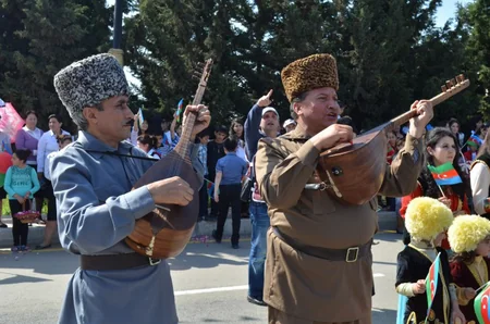 Samux birinci Avropa Oyunlarının məşəl estafetini qəbul edib - FOTO