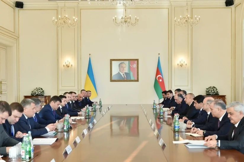 Состоялась встреча президентов Азербайджана и Украины в расширенном составе