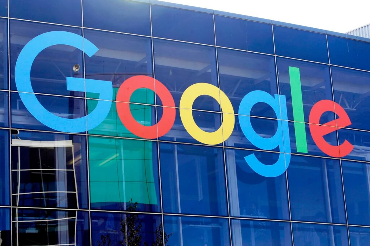 Italy fines Google €100 million