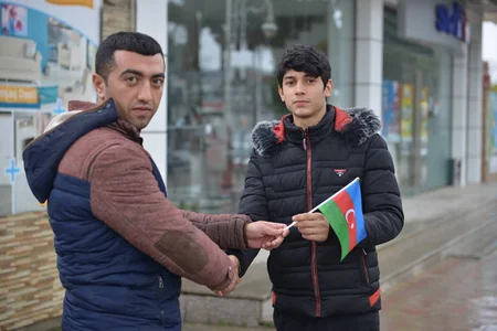 Parlament jurnalistləri Şimal bölgəsində bayraq aksiyası keçiriblər