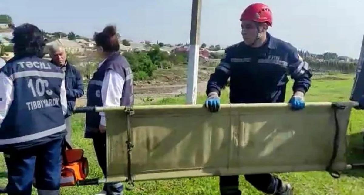 Gəncədə su basmış yerlərdən suyun çəkilərək kənarlaşdırılması işləri davam etdirilir - RƏSMİ