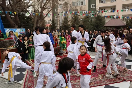 Abad məhəllələrdəki Novruz şənlikləri davam edir
