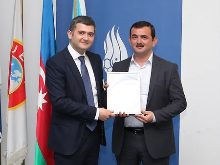 Azərbaycan Premyer Liqasında iştirak edəcək klublara lisenziyalar təqdim olunub