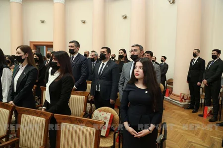 Azərbaycanda daha 113 yeni vəkil and içib