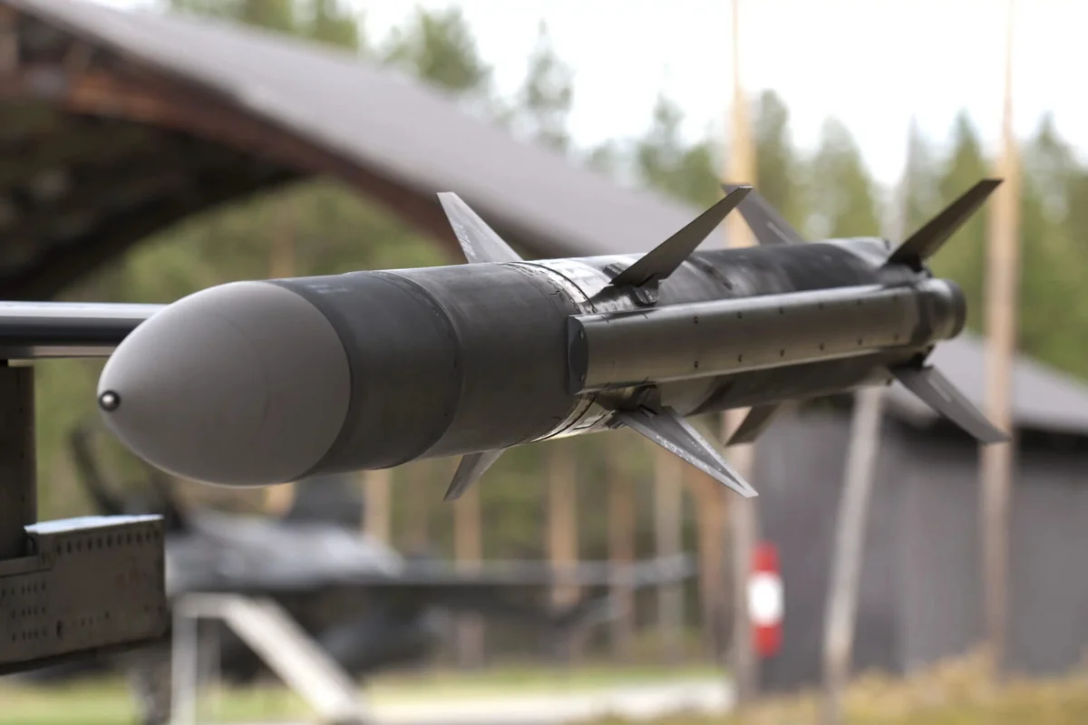 Pentagon to buy AMRAAM missiles as part of assistance to Ukraine