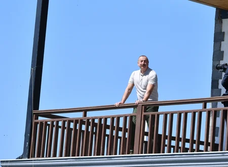 Prezident və birinci xanım Zəngilanda “Ağıllı kənd”in açılışını ediblər