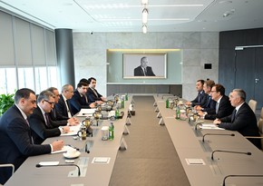 Tütün məmulatlarının istehsalçısı ilə Azərbaycanda layihələrə yatırım imkanları müzakirə edilib