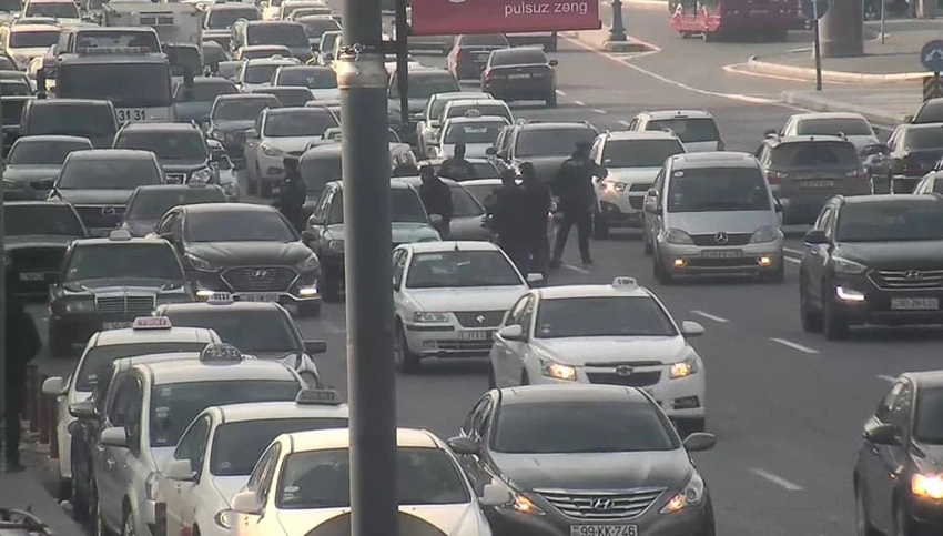 Bakıda daha bir yol-nəqliyyat hadisəsi baş verib