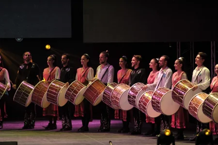 Heydər Əliyev Mərkəzinin parkında Bakının azad edilməsinin 100 illiyi münasibəti ilə konsert olub
