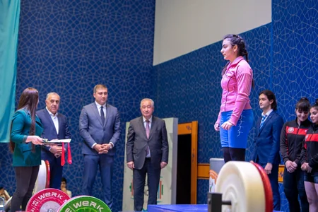 Azərbaycan birinciliyində növbəti qaliblər müəyyənləşib