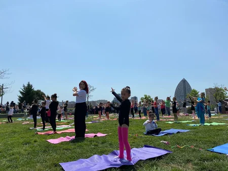 Bakı sakinləri üçün gimnastika məşğələləri təşkil edilib