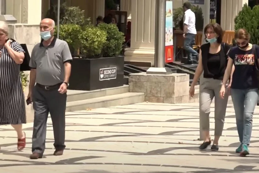 Кому должны быть предоставлены квартиры: журналистам или семьям шехидов? - ОПРОС