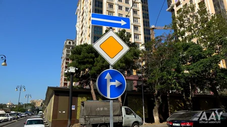 Bakının Firdovsi Məmmədov küçəsi təmir edilib