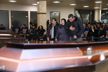 Bakıda təyyarə qəzasında həlak olan ekipaj üzvləri ilə vida mərasimi başa çatıb - YENİLƏNİB-2